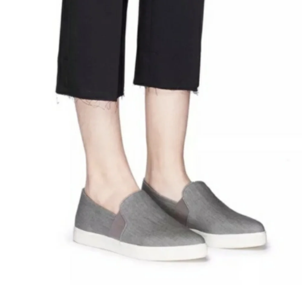Vince Pierce Denim Pointed Toe Slip On Sne…